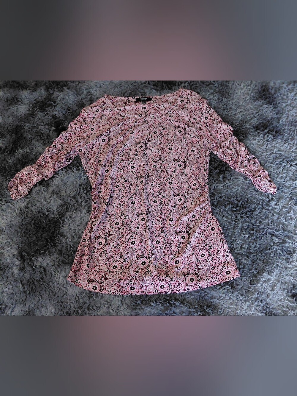Premise Studio Paisley Floral top- Size S (ruched 3/4 sleeve)